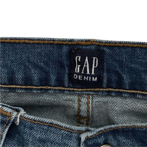 Gap best girl friend jeans‎ size 28R distressed. - Picture 3 of 6